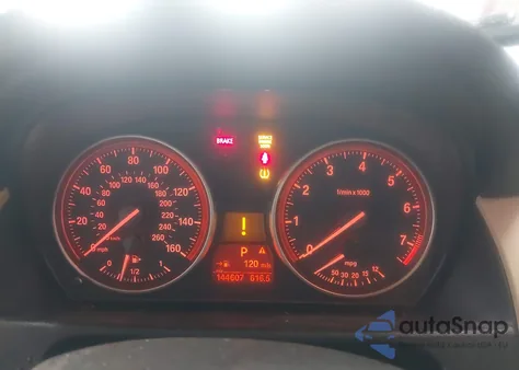 2013 BMW X1 xDrive28I из США, поврежденный, VIN WBAVL1C53DVR82039